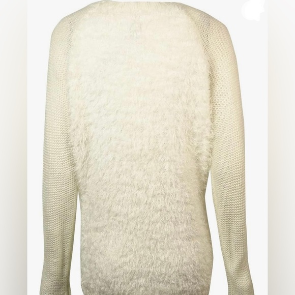 Women’s Eric + Lani Cream Fluffy Knit Pullover Sweater S - Picture 2 of 12